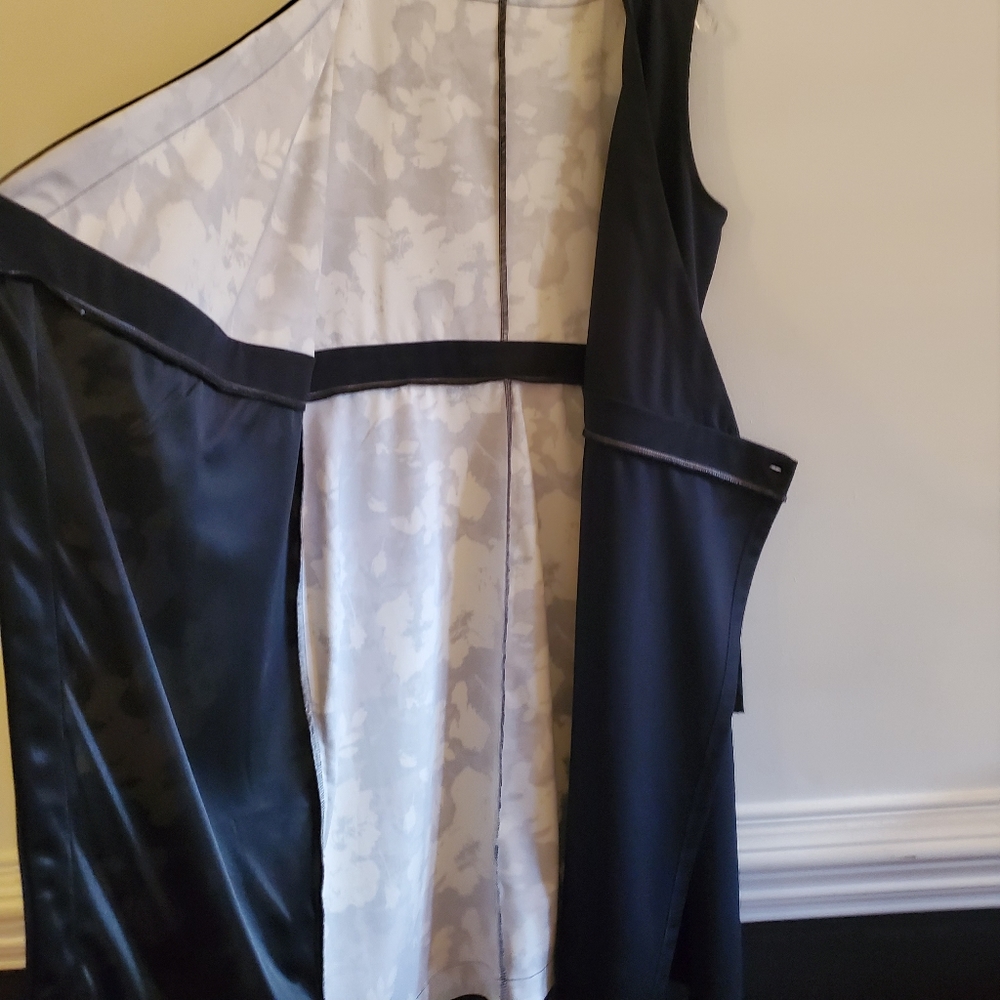 Wrap dress - Picture 4 of 5